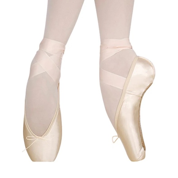 Grishko Elite Pointe Shoe - Picture 1 of 6